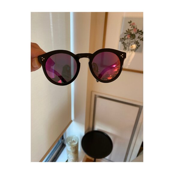 Illesteva Leonard 2 Black Glasses with Pink Mirror Lenses - Picture 4 of 7